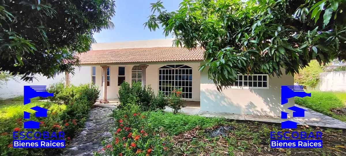Casa en venta en Lomas Verdes, La Antigua — foto 1 de 23