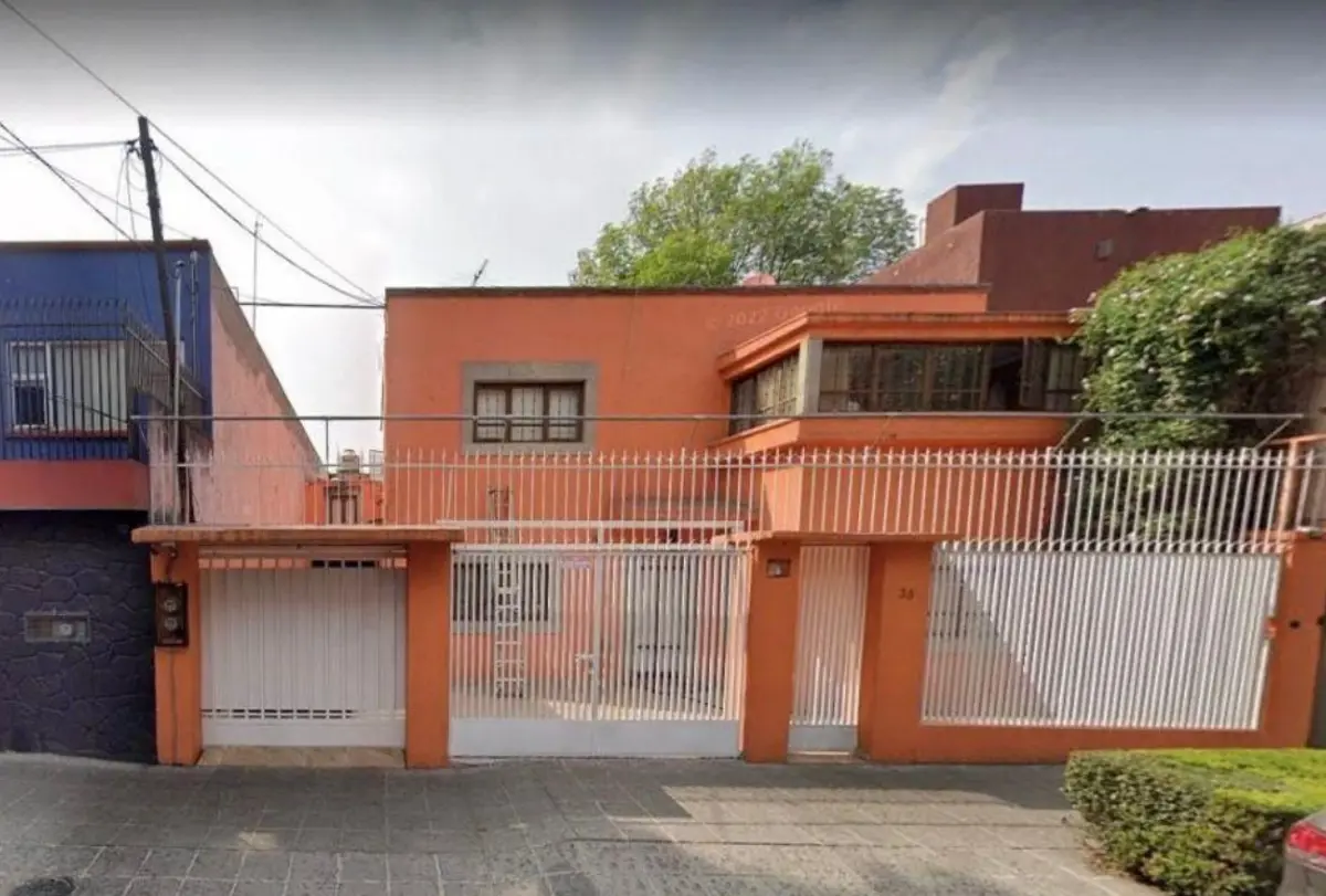 Casa en venta en Del Carmen, Coyoacán — foto 1 de 12