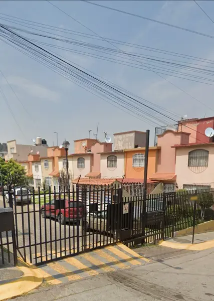 Casa en venta en Real del Bosque, Tultitlán — foto 2 de 2