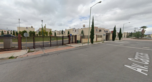 Casa en venta en La Guadalupana Bicentenario Huehuetoca, Huehuetoca — foto 2 de 40