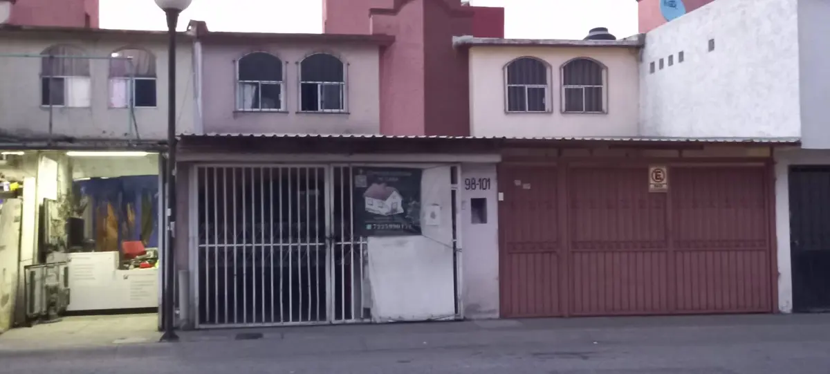 Casa en venta en San Nicolas Tolentino, Toluca