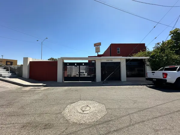 Casa en venta en Justo Sierra, Mexicali, Baja California