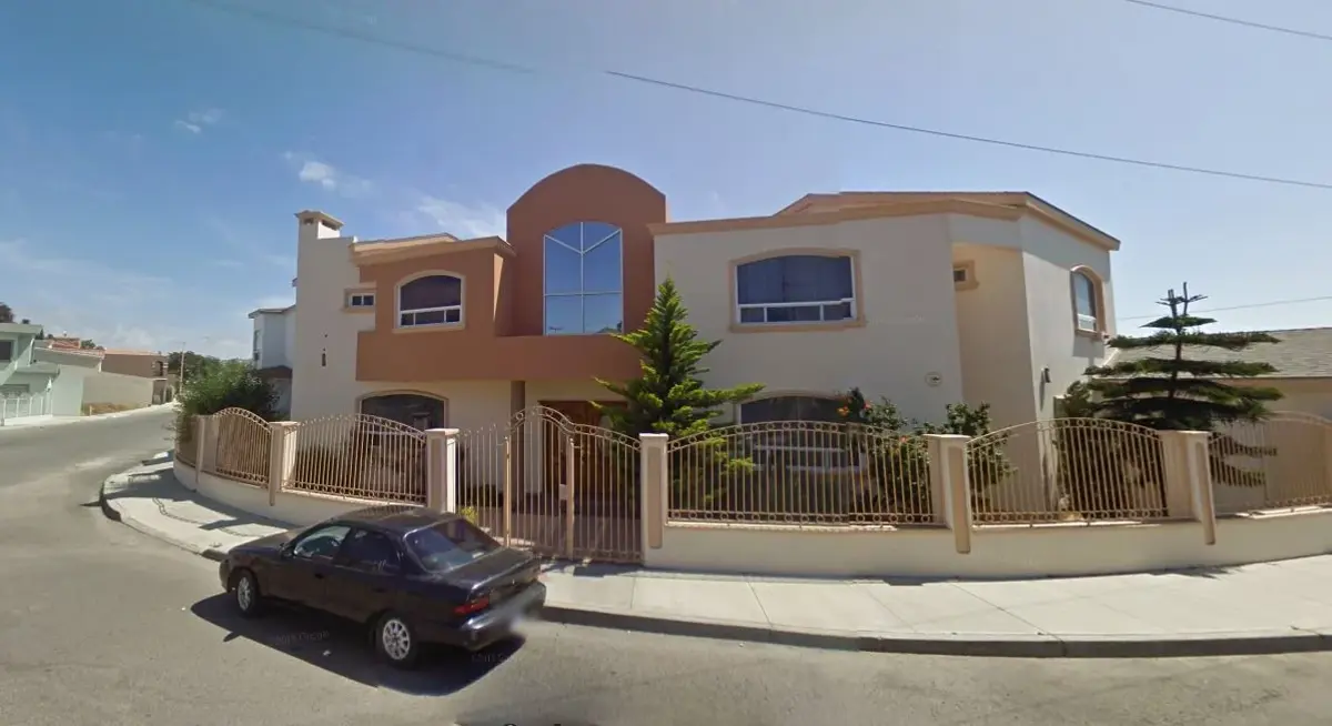 Casa en venta en Loma Dorada, Ensenada — foto 1 de 5