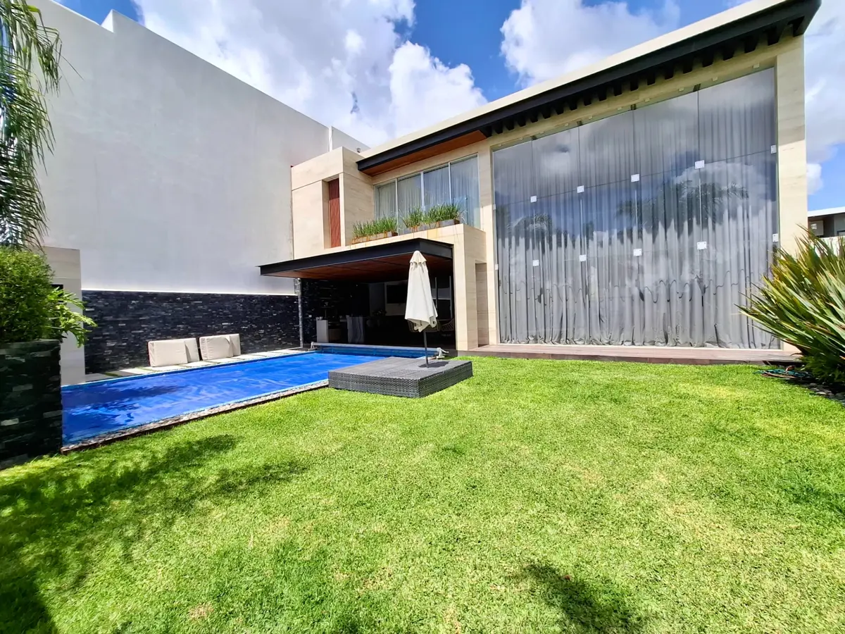 Casa en venta en Lomas de Angelópolis, San Andrés Cholula — foto 1 de 23