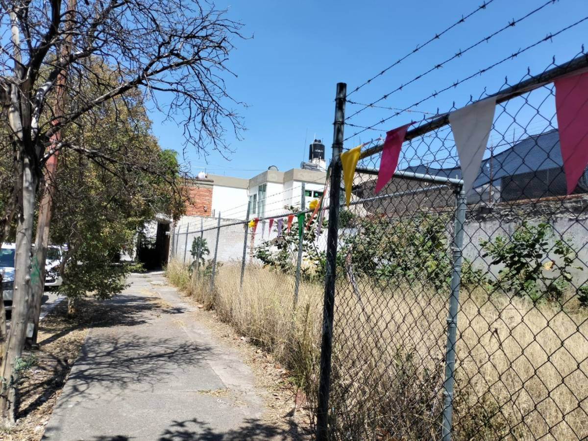 Terreno en venta en Jardines del Bosque Centro, Guadalajara — foto 1 de 2