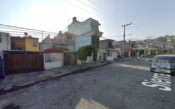 Casa en venta en Lomas de Coacalco 1a. Sección, Coacalco de Berriozábal — foto 3 de 45
