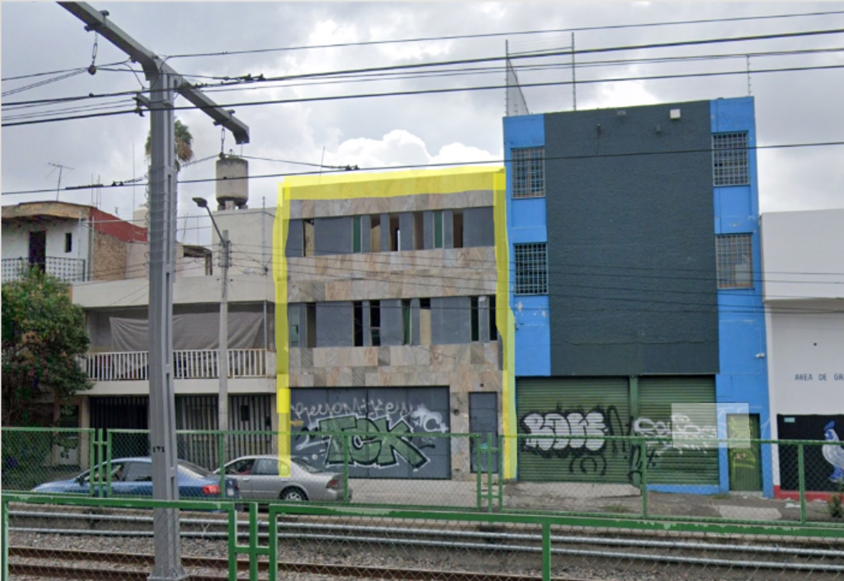 Edificio en venta en Colón, Guadalajara