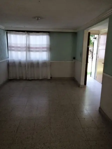 Casa en venta en Los Reyes Ixtacala 2da. Sección, Tlalnepantla de Baz — foto 3 de 10