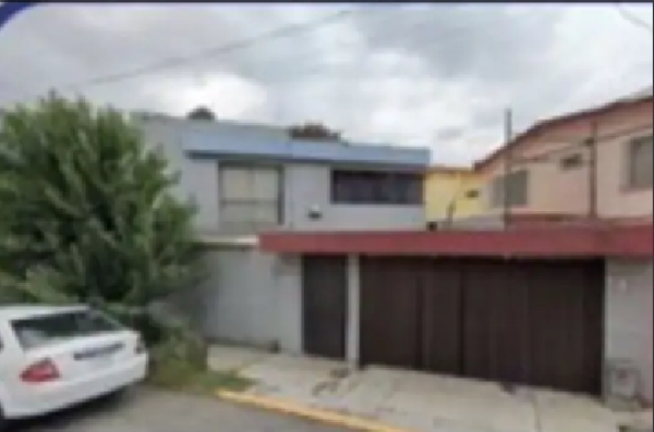 Casa en venta en Valle del Paraiso, Tlalnepantla de Baz, México