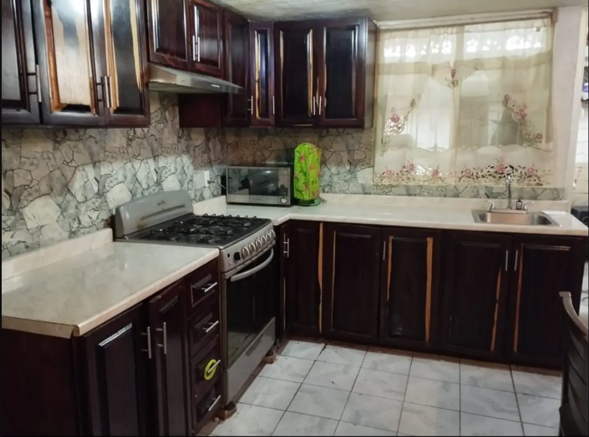 Casa en venta en Villas del Eden, Tlajomulco de Zúñiga — foto 1 de 6