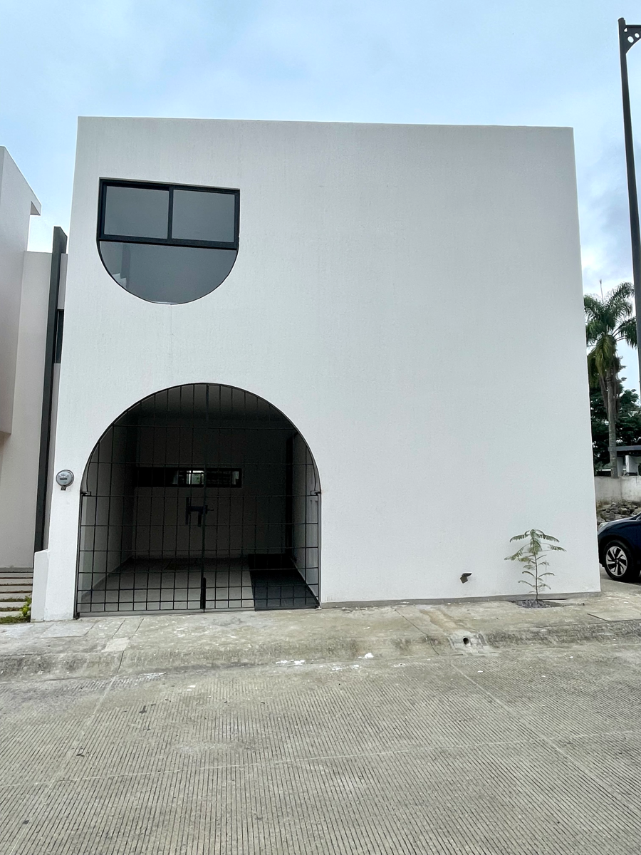 Casa en venta en Coatepec Centro, Coatepec — foto 1 de 17