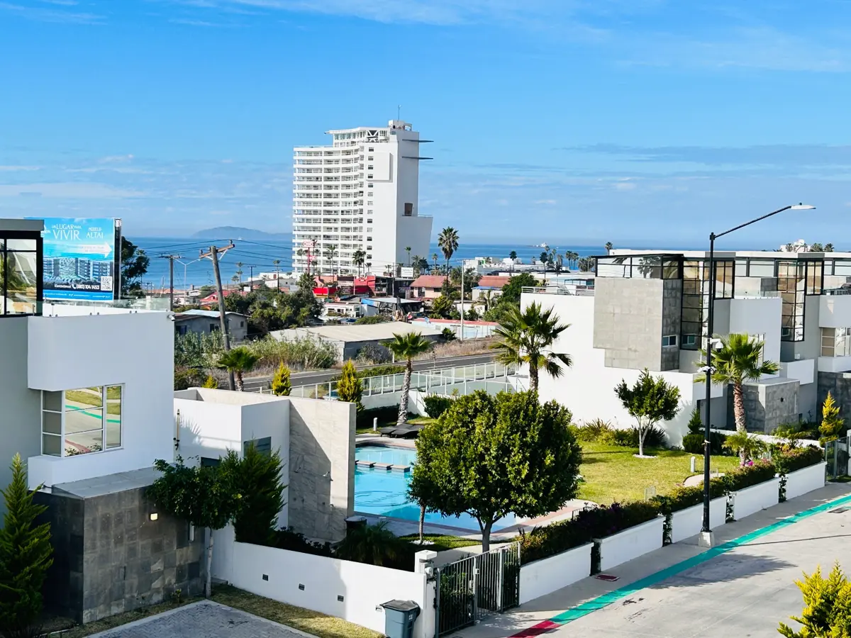 Casa en renta en La Cascada, Playas de Rosarito — foto 1 de 26