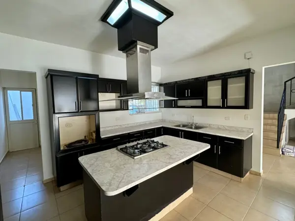 Casa en venta en Los Viñedos, Torreón — foto 3 de 23