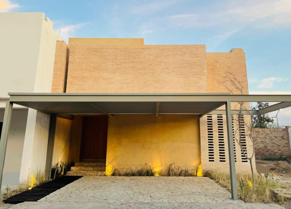 Casa en venta en Altozano la Nueva Laguna, Gómez Palacio — foto 3 de 38