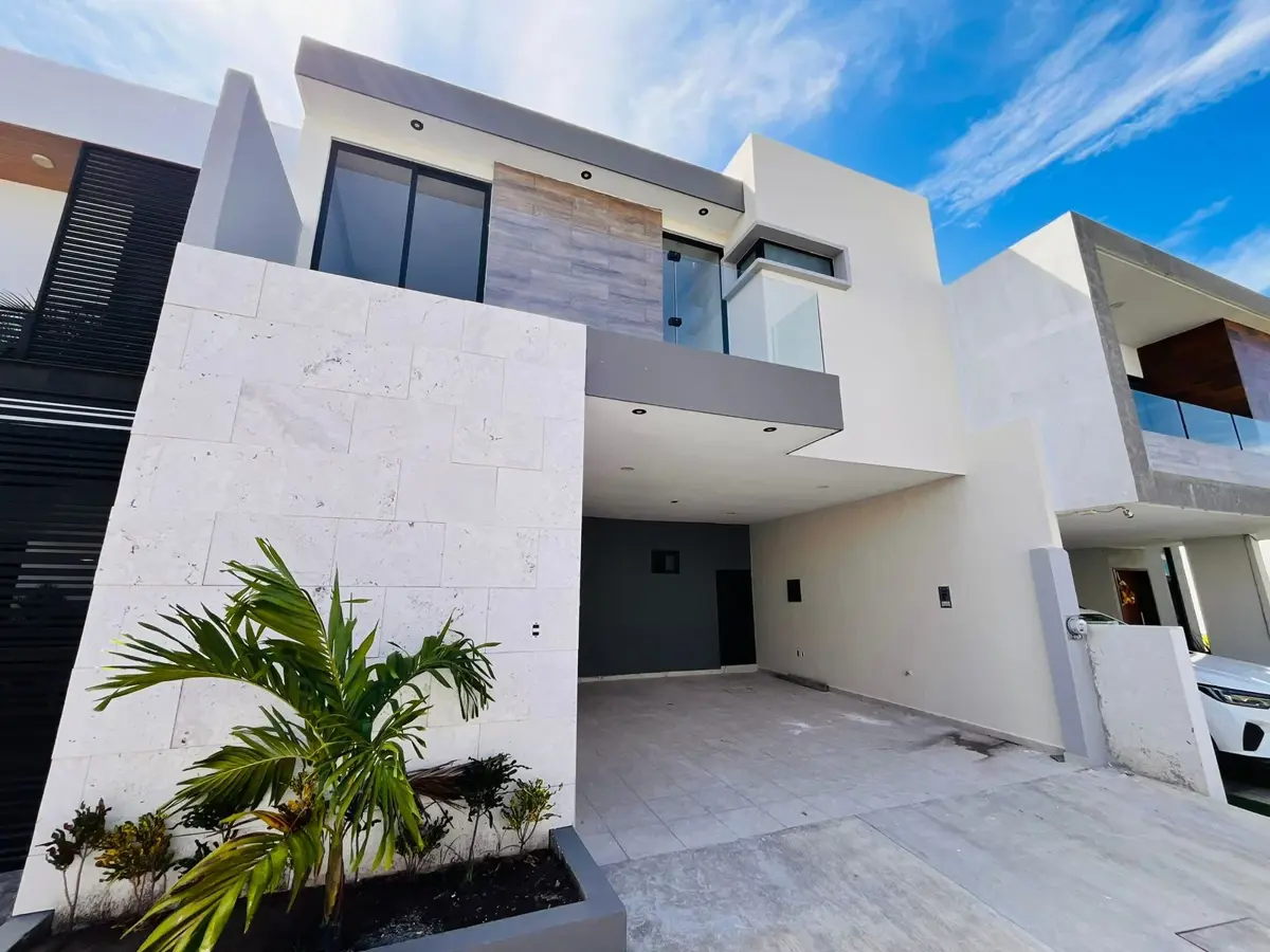Casa en venta en Lomas de la Rioja, Alvarado — foto 1 de 9