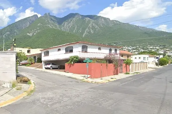Casa en venta en Contry la Silla, Guadalupe — foto 3 de 10
