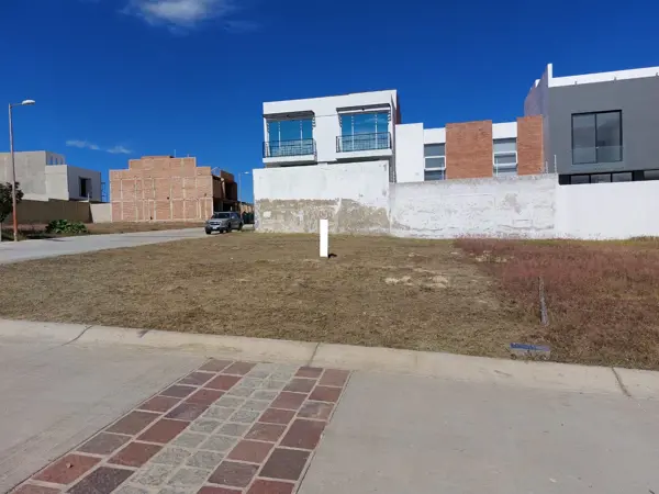 Terreno en venta en Valle Imperial, Zapopan — foto 2 de 3