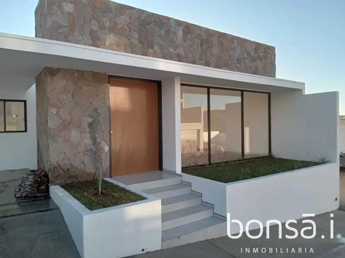 Casa en renta en Colinas del Sauzal, Ensenada — foto 1 de 10