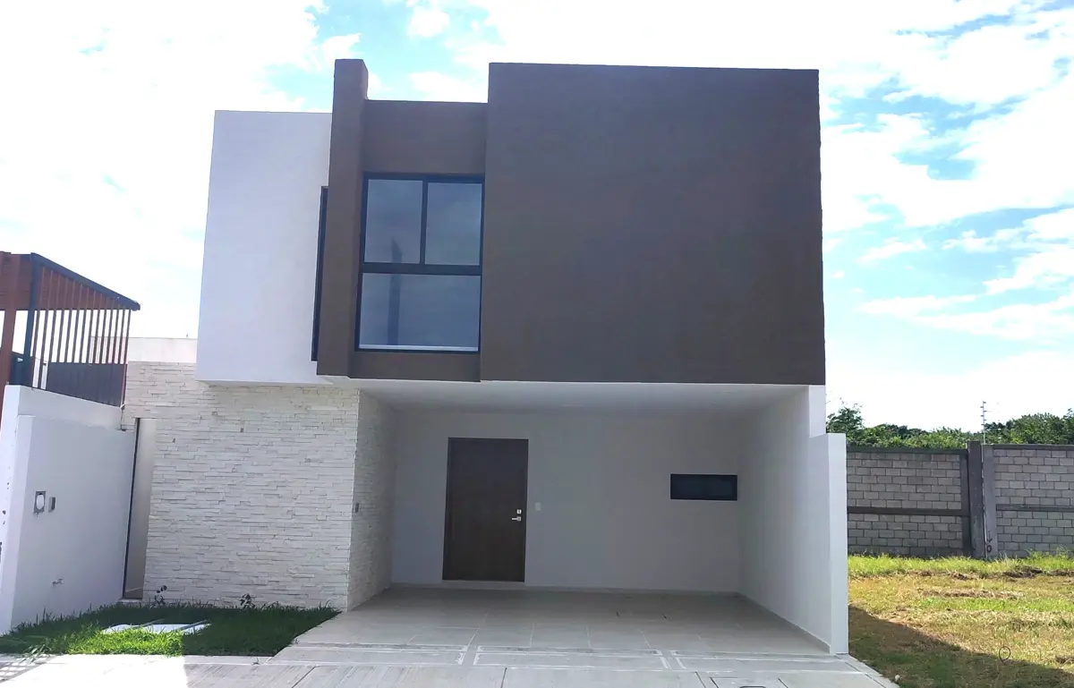 Casa en venta en Lomas del Dorado, Boca del Río — foto 1 de 17