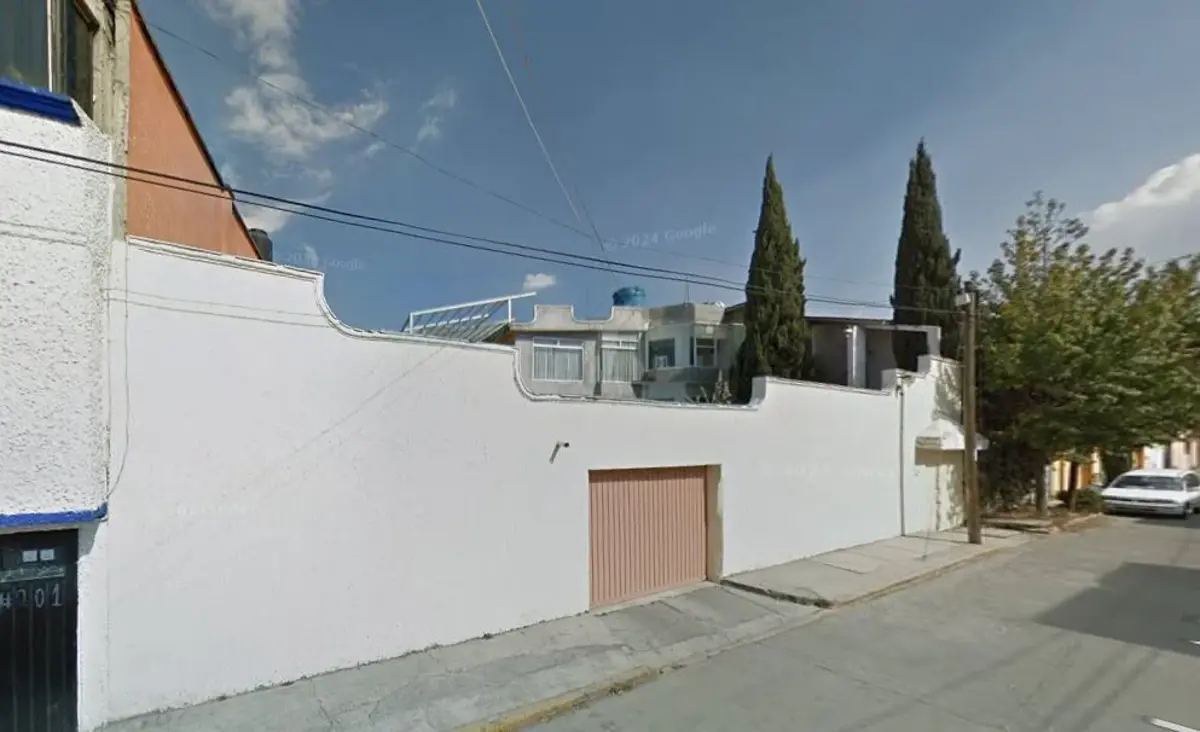 Casa en venta en Plazas de San Buenaventura, Toluca — foto 1 de 10