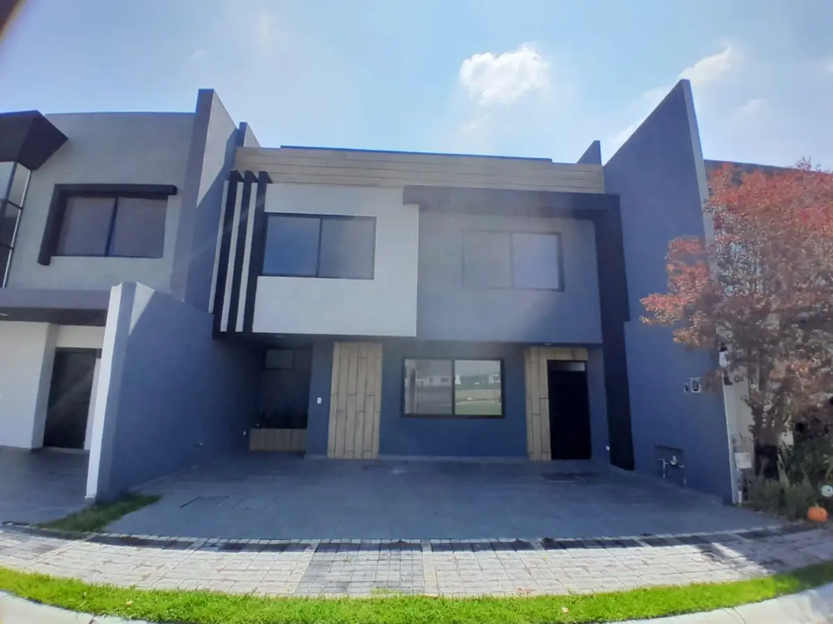 Casa en venta en Lomas de Angelópolis, San Andrés Cholula — foto 1 de 25