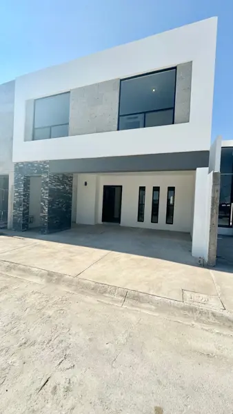 Casa en venta en Los Viñedos, Torreón — foto 2 de 42