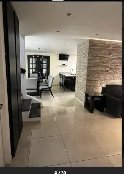 Casa en venta en Cerradas de Anáhuac Sector Contemporáneo, General Escobedo — foto 2 de 32