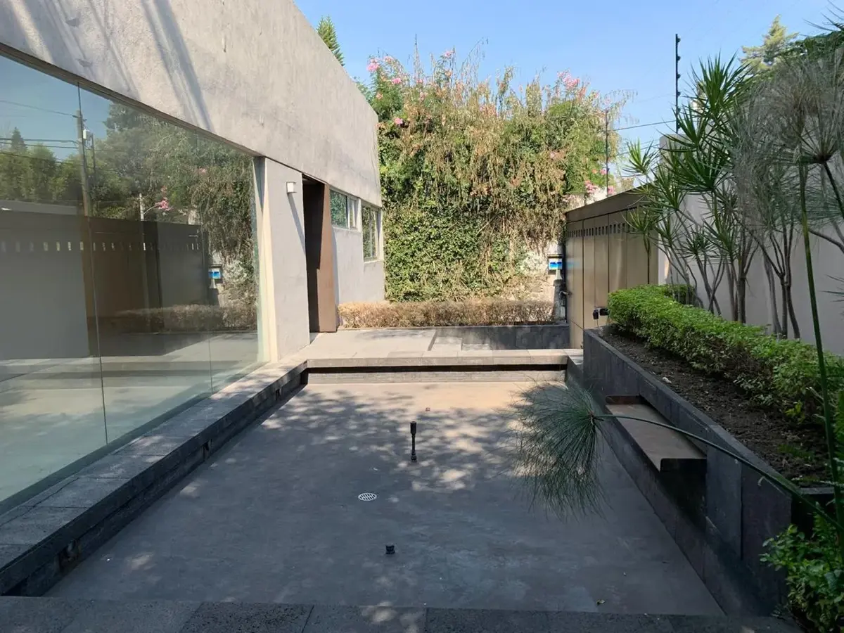 Casa en venta en Jardines del Pedregal, Álvaro Obregón — foto 1 de 16