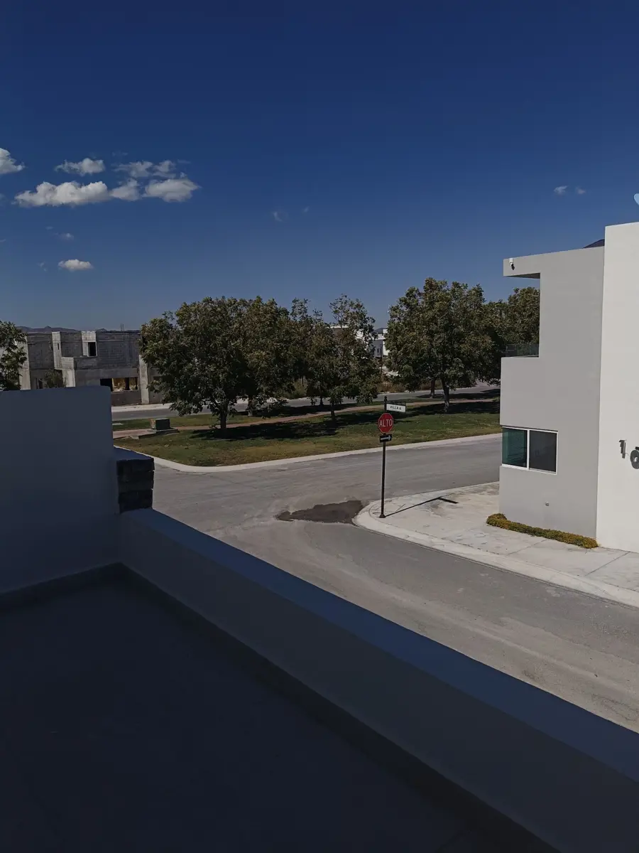 Casa en venta en La Escondida, Saltillo — foto 1 de 31