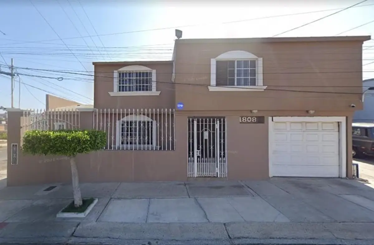 Casa en venta en Playas de Tijuana Sección Jardines del Sol, Tijuana — foto 1 de 11