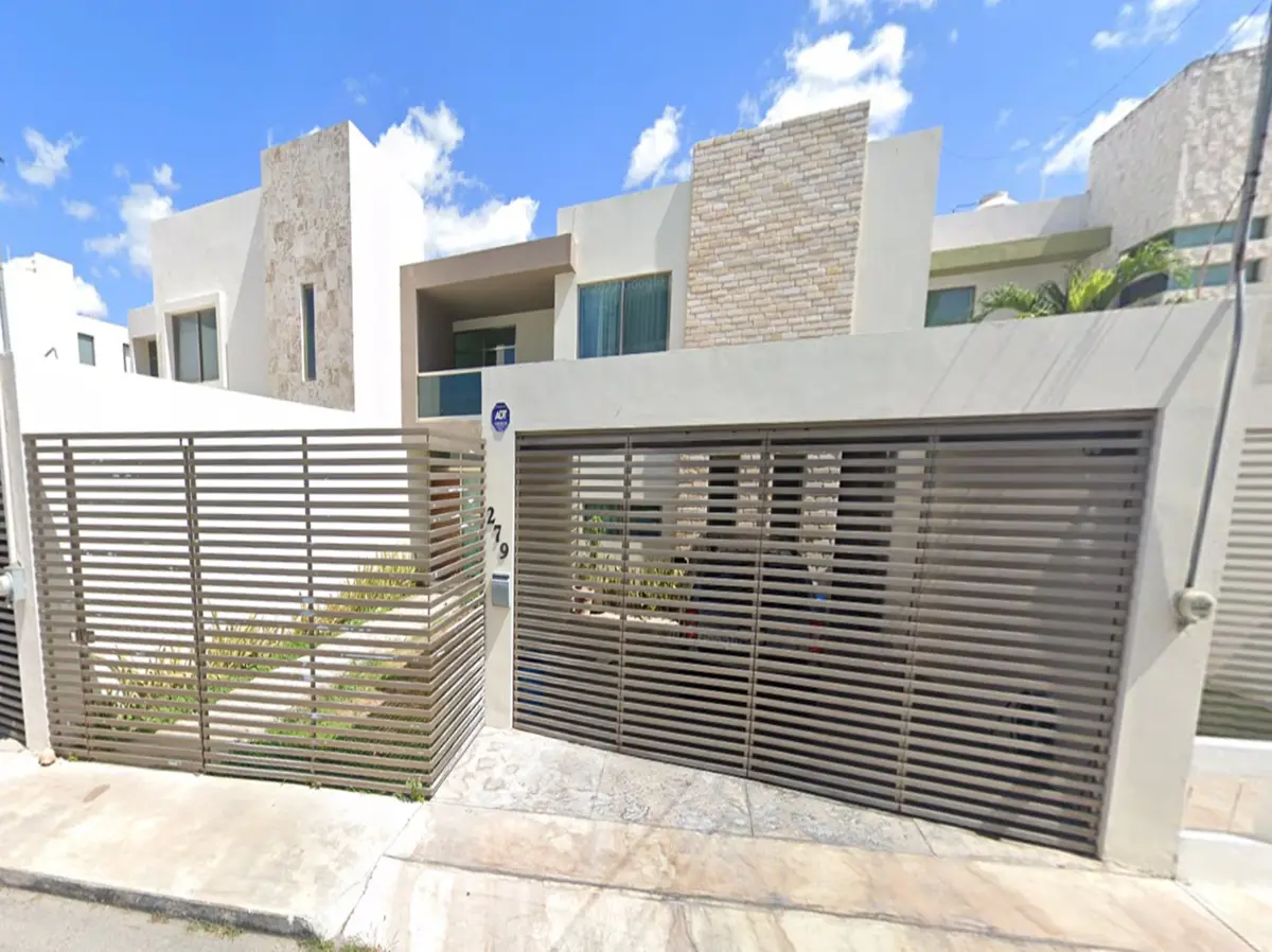 Casa en venta en Montebello, Mérida — foto 1 de 10