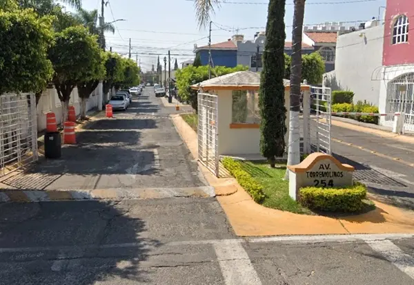 Casa en Real de Valdepeñas, Zapopan, Jalisco