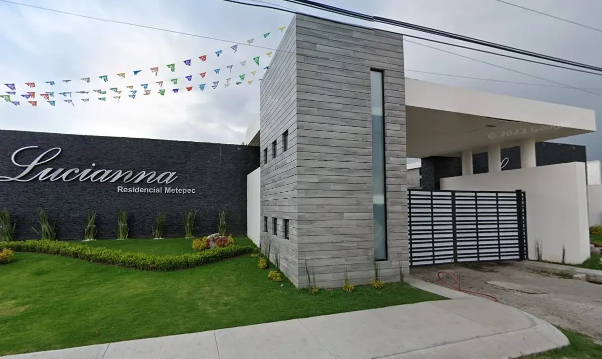 Casa en venta en Lázaro Cárdenas, Metepec — foto 1 de 2