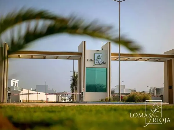Terreno en venta en Lomas de la Rioja, Alvarado — foto 2 de 3