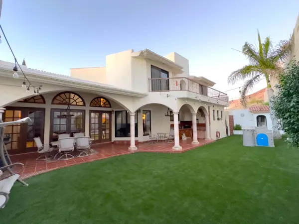 Casa en venta en Los Sabinos, Hermosillo — foto 2 de 24