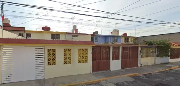 Casa en venta en Villa de las Flores 1a Sección (Unidad Coacalco), Coacalco de Berriozábal — foto 2 de 13