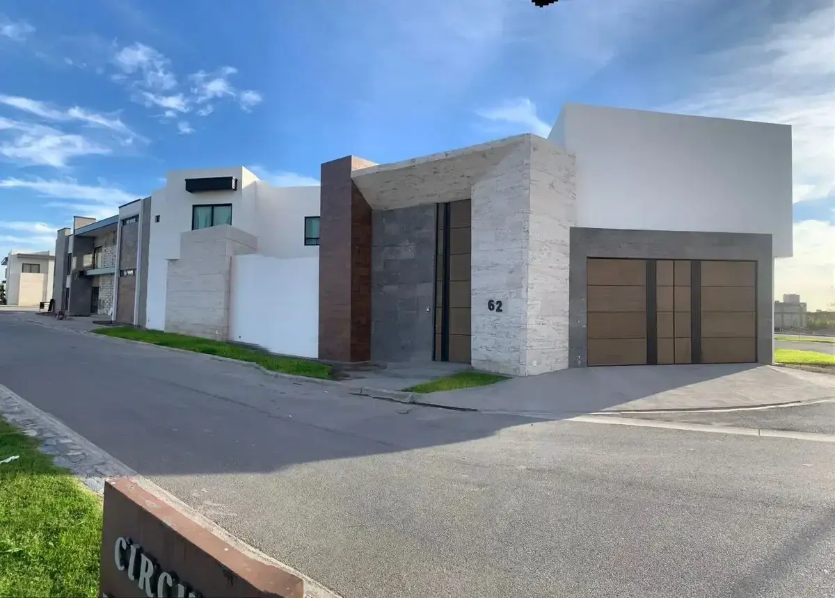 Casa en venta en Hacienda del Rosario, Torreón — foto 1 de 28