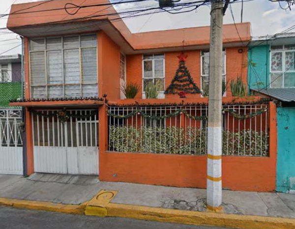 Casa en venta en San Juan de Aragon, Gustavo A. Madero — foto 2 de 7