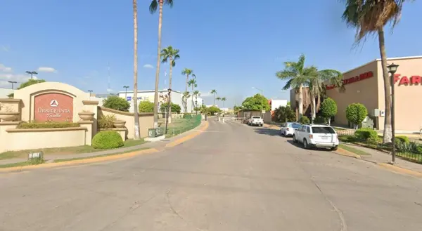 Casa en venta en Versalles, Culiacán — foto 3 de 10