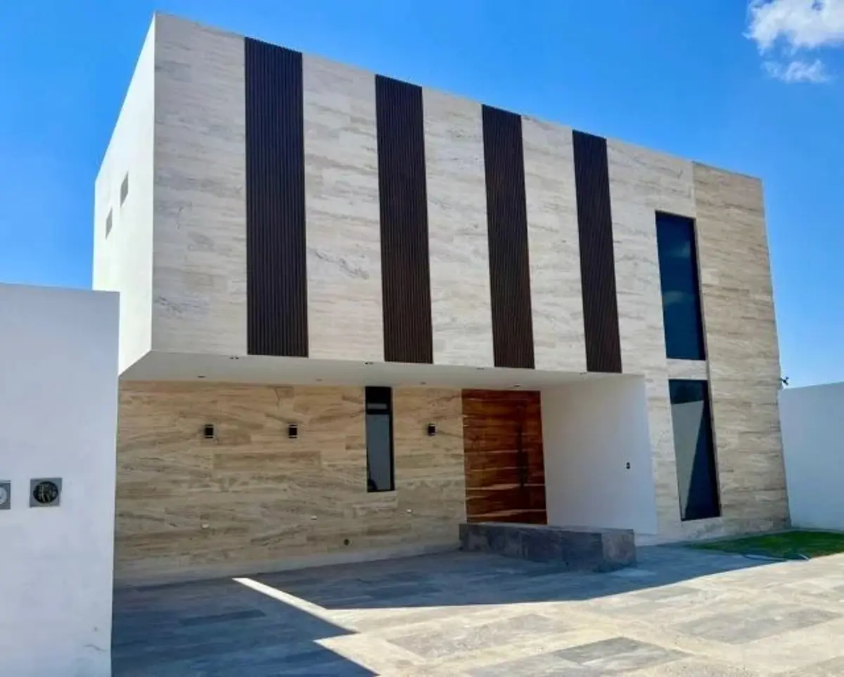 Casa en venta en Real del Nogalar, Torreón — foto 1 de 21