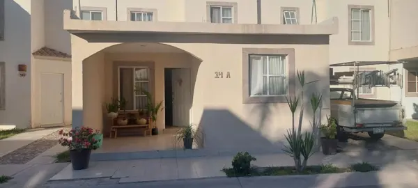 Casa en venta en Puerta Real, Torreón — foto 2 de 9