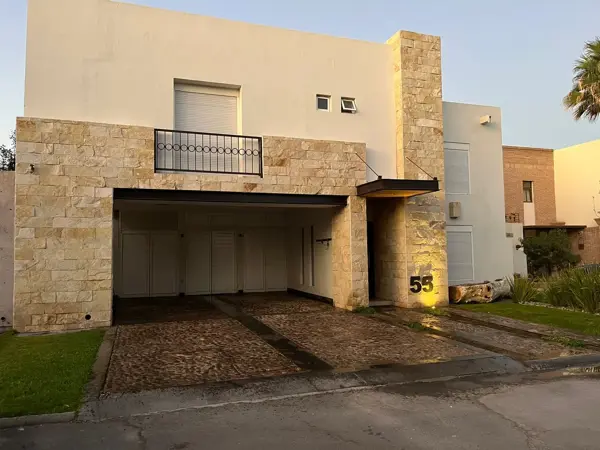 Casa en venta en Las Trojes, Torreón — foto 2 de 26