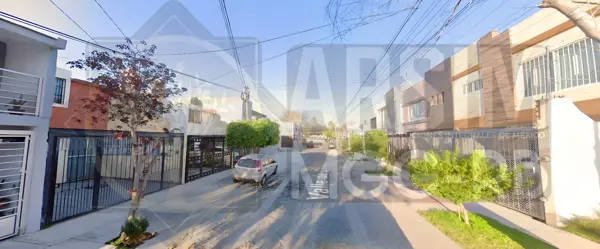 Casa en venta en Jardines Del Valle, Zapopan — foto 2 de 64