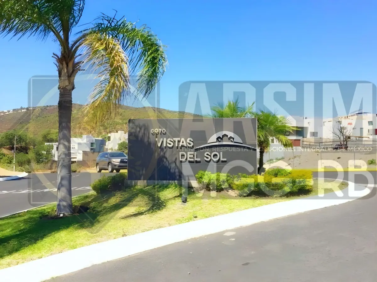 Casa en venta en Ciudad Bugambilia, Zapopan — foto 1 de 72