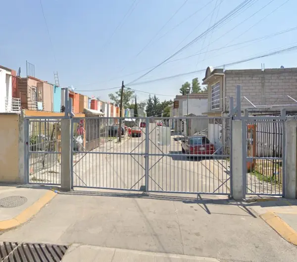 Casa en venta en El Bosque Tultepec, Tultepec, México