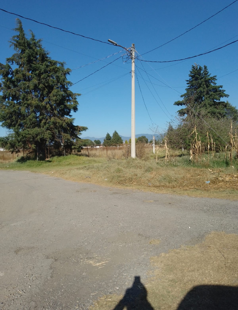Terreno en venta en San Miguel Totocuitlapilco, Metepec