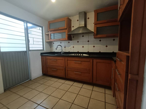 Casa en renta en Parques del Bosque, San Pedro Tlaquepaque — foto 3 de 14