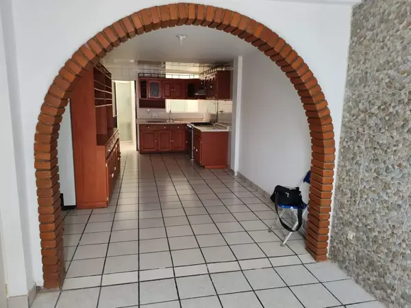 Casa en venta en Xangari, Morelia — foto 3 de 35