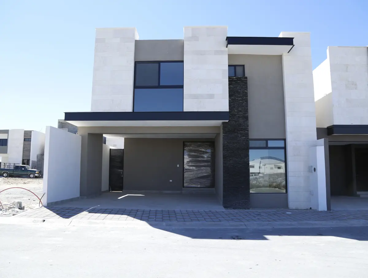 Casa en venta en Privanzas del Campestre, Arteaga — foto 1 de 34
