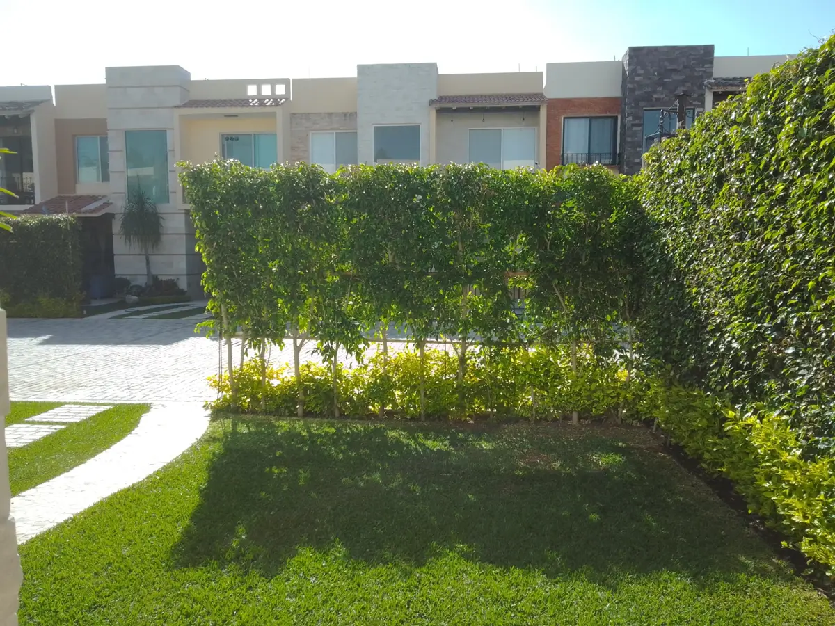Casa en venta en Residencial Lomas de Jiutepec, Jiutepec — foto 1 de 32